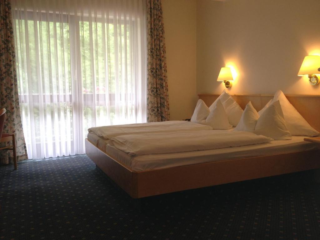 Hohenzollern Hotel Bad Neuenahr-Ahrweiler Phòng bức ảnh